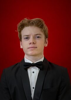 Dominic Block, Violin